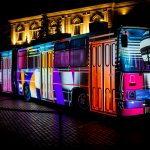 Hypnotizujúca 3D projekcia na autobuse Ikarus v Bulharsku
