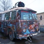 Autobus Škoda 706 RTO premenila partička z Ruska na ZOMBIE-BUS