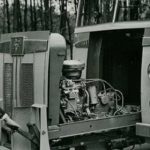 Neobvyklý autobus s vyťahovacím motorom z konca 40. rokov