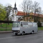 Zachovaná Karosa A30-D7 ako prenosový voz Českého rozhlasu objektívom Anny Eidelpesovej