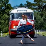 Spomienka na Festival piesní a tancov v Estónsku so skvelými autobusovými fotkami