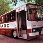 Pojazdná predajňa ABC v autobuse Ikarus bola predzvesťou donášok tovaru do domu